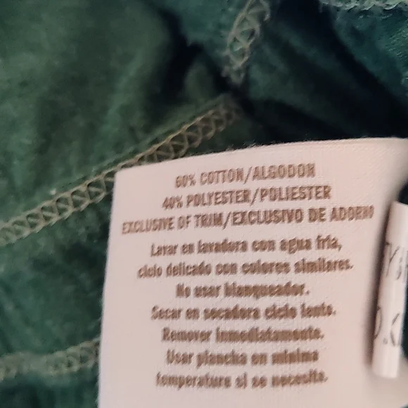 Short Sleeve Hoodie Size M - Picture 6 of 6